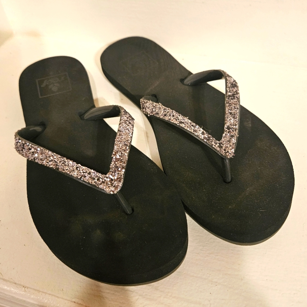 Reef Black and Silver Sandals with Sparkly Straps Sz 5